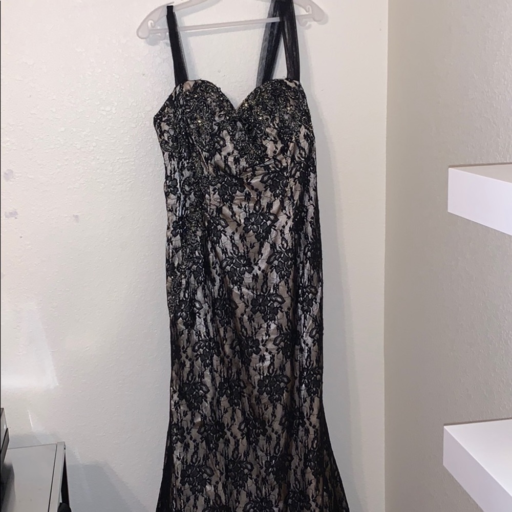 Long lace dress